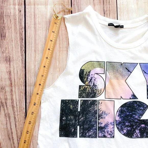 Graphic Print Tank Top 'Sky High' - Picture 9 of 9